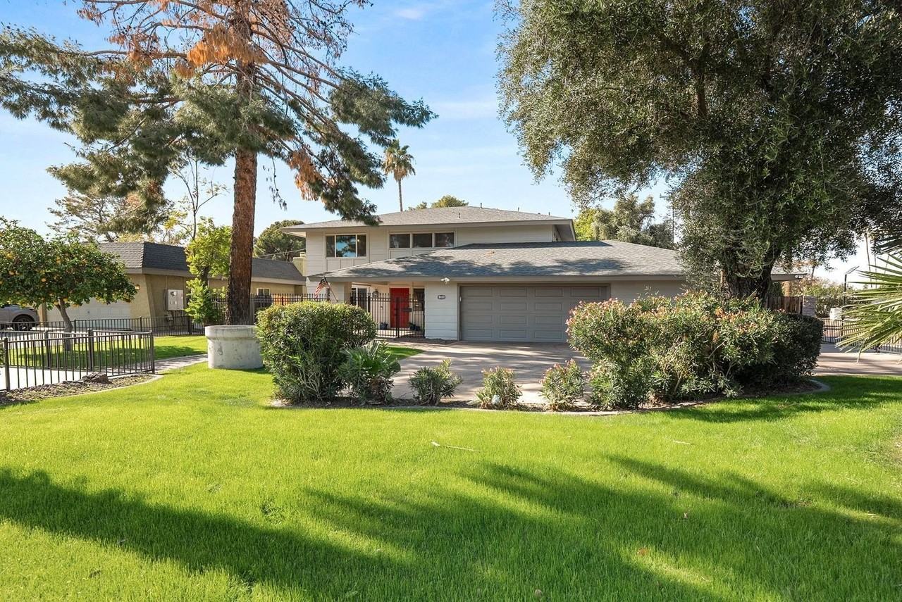 8464 N 7th Ave - Photo 3 of 34