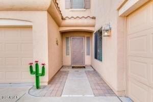 1341 S 173rd Ln - Photo 5 of 50