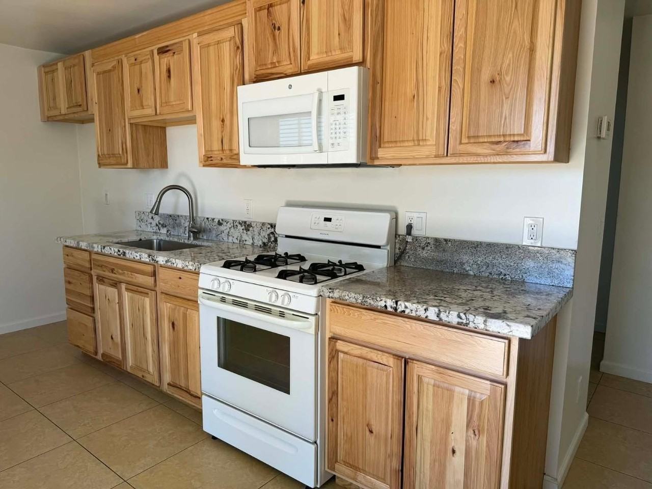 15841 N Sunny Ln Apt 1 - Photo 6 of 22