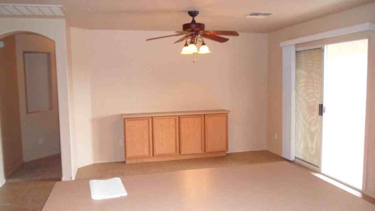 16377 W Cottonwood Street - Photo 5 of 16