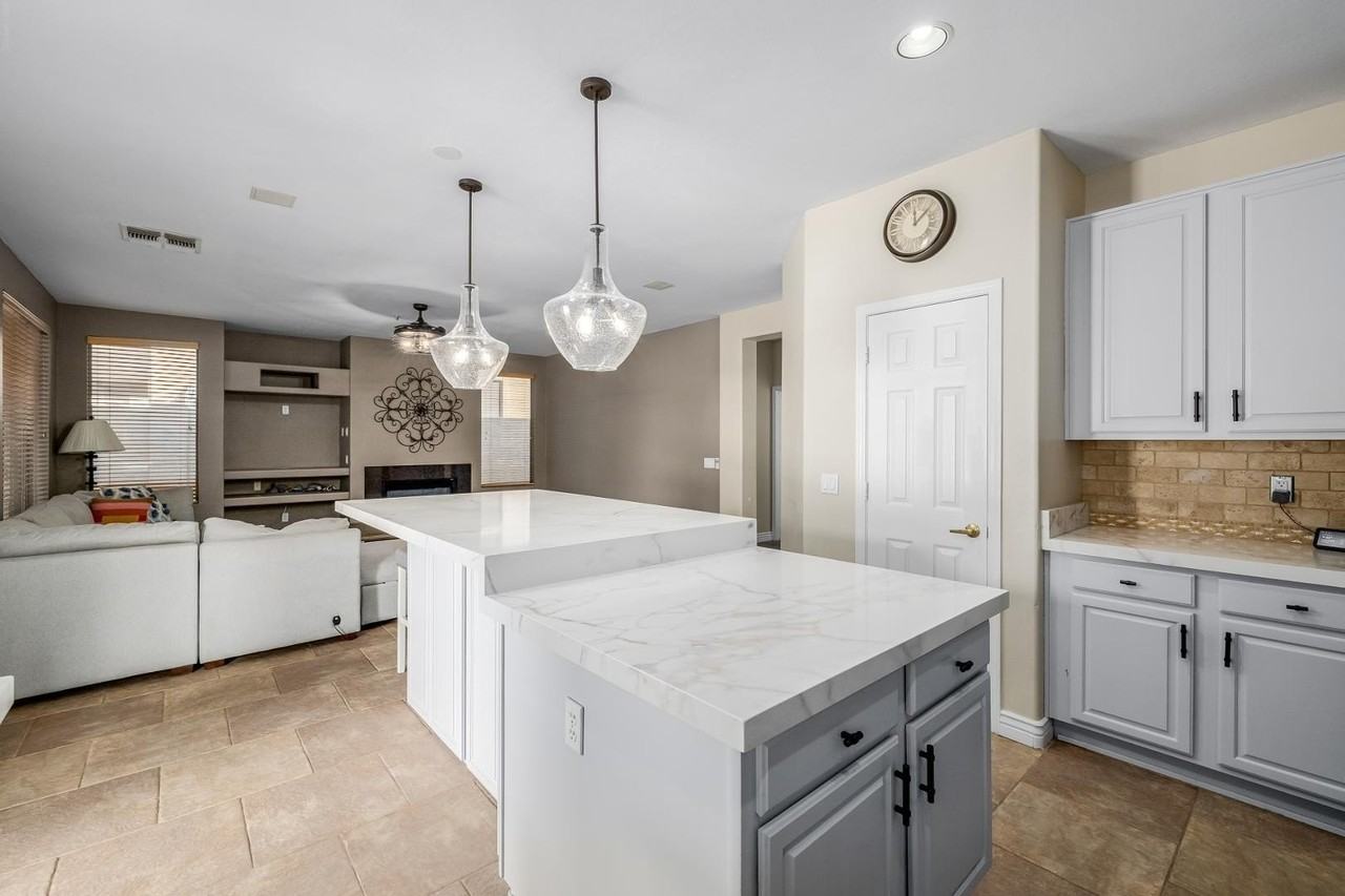 7740 E Phantom Way - Photo 6 of 36