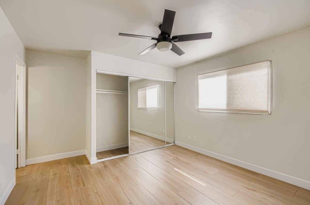 8731 E Fairmount Ave - Photo 4 of 11