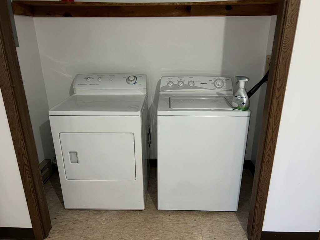 231 Wilson Ave Apt F - Photo 5 of 8