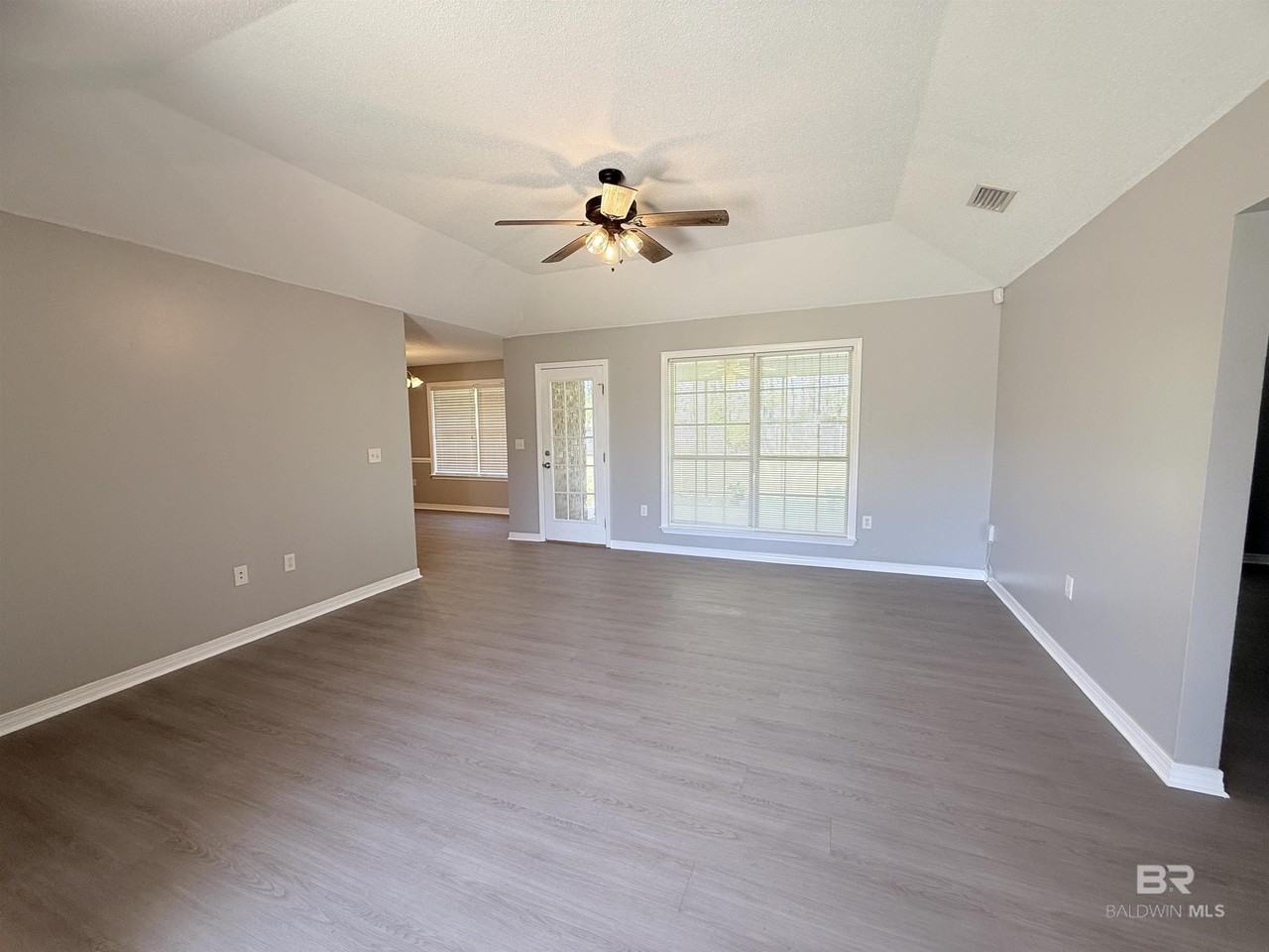 521 Hamilton Blvd - Photo 2 of 19