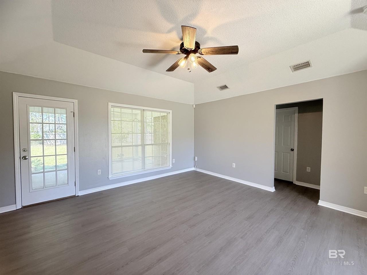 521 Hamilton Blvd - Photo 3 of 19