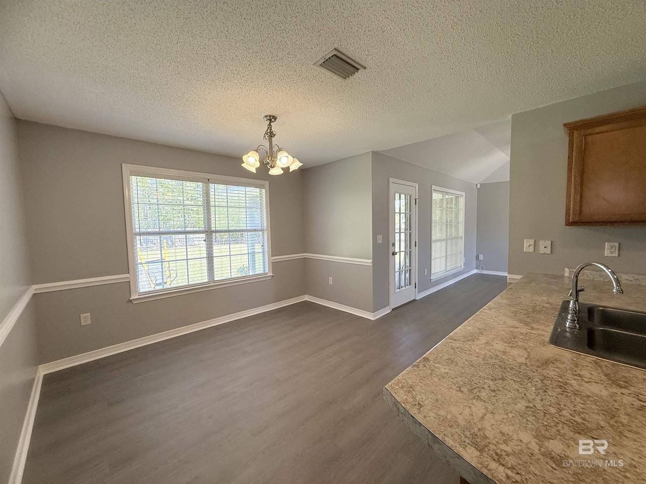 521 Hamilton Blvd - Photo 6 of 19