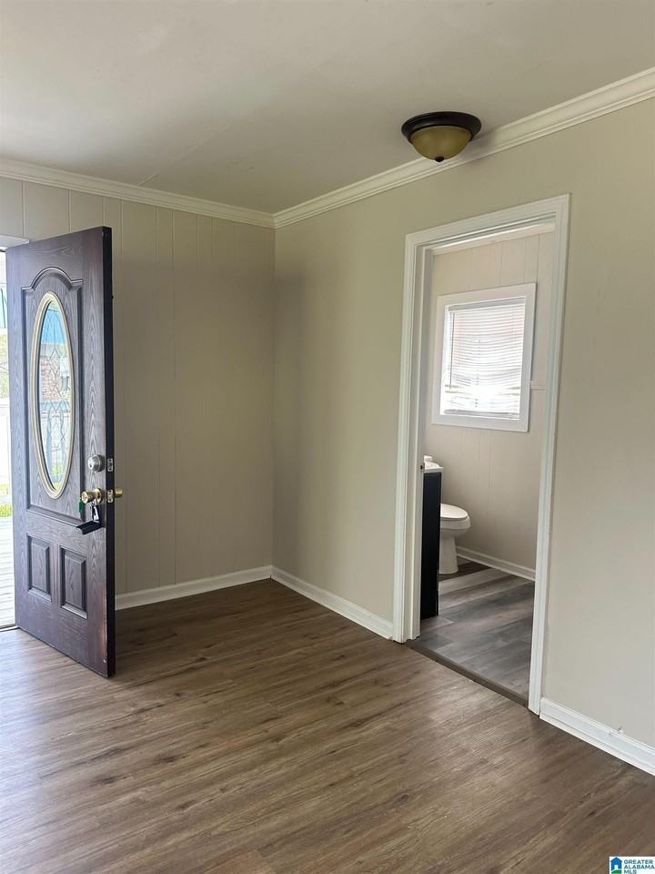 114 Main St - Photo 5 of 14