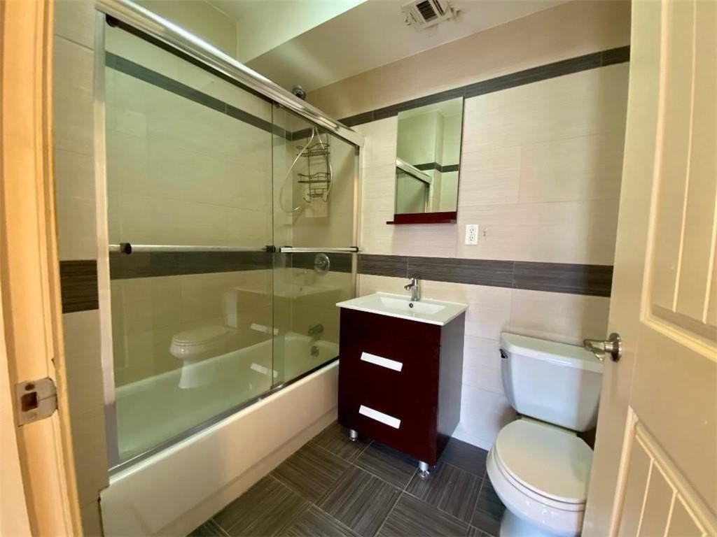 1689 E 21st St #4C - Photo 6 of 11