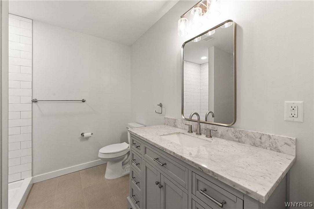 130 Pearl St - Photo 6 of 16