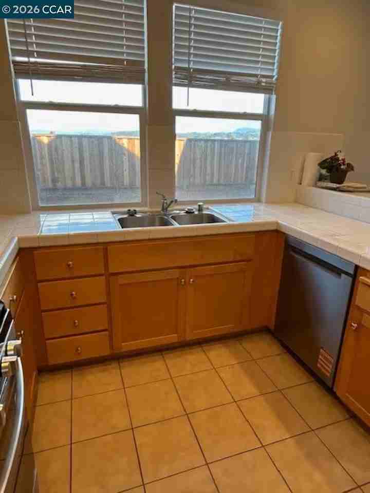 2297 Orleans St - Photo 7 of 18