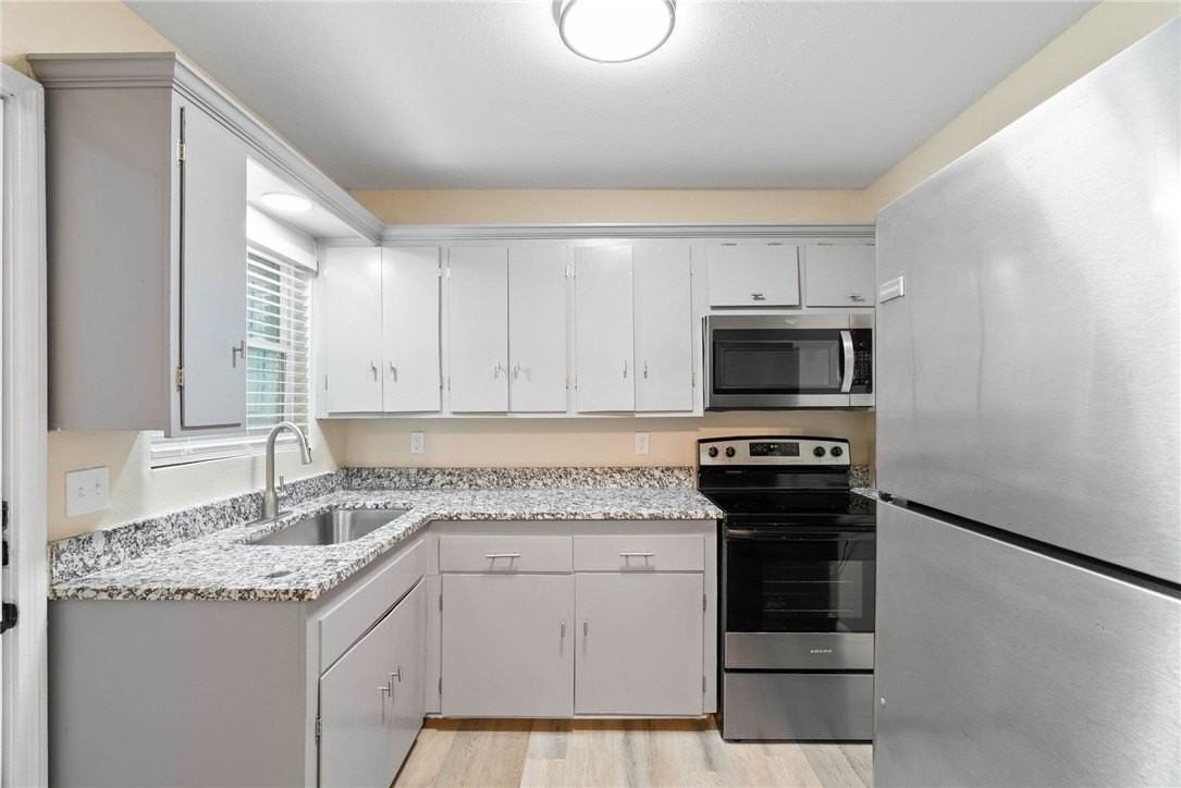 4325 Ramsey St - Photo 6 of 15