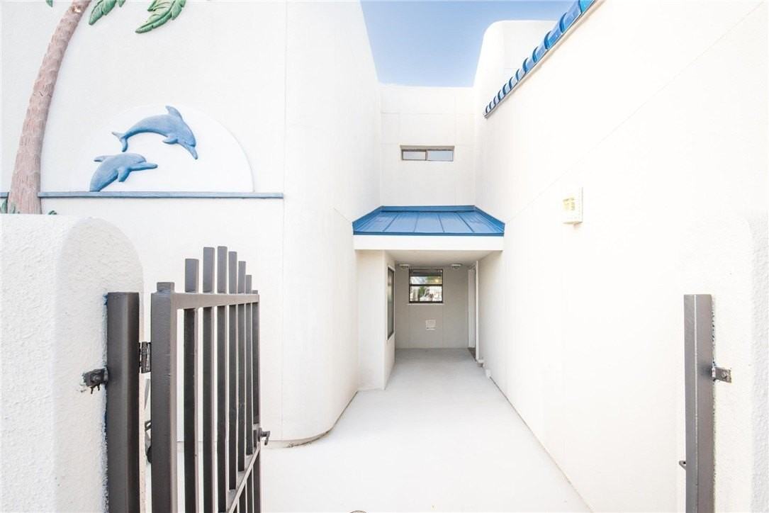 13514 Port Royal Ct - Photo 2 of 40