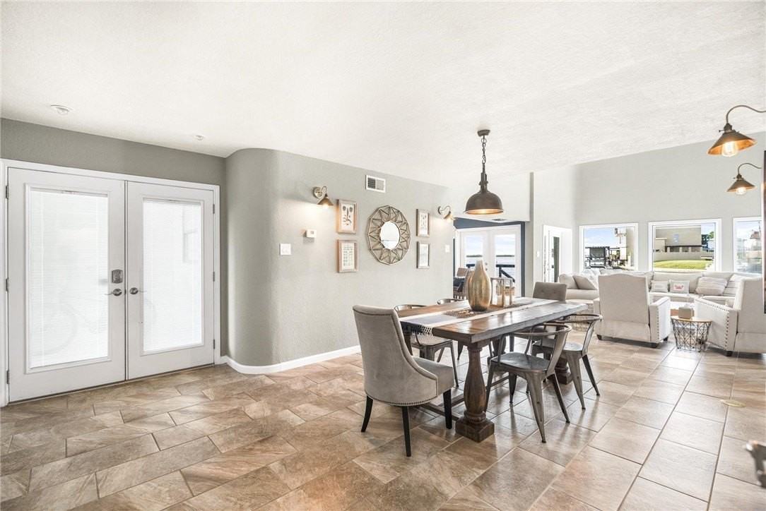 13514 Port Royal Ct - Photo 3 of 40