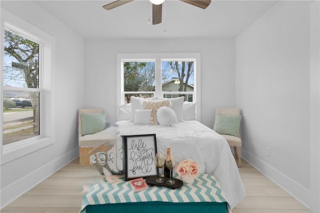 2459 1st St ## 0 - Photo 6 of 17