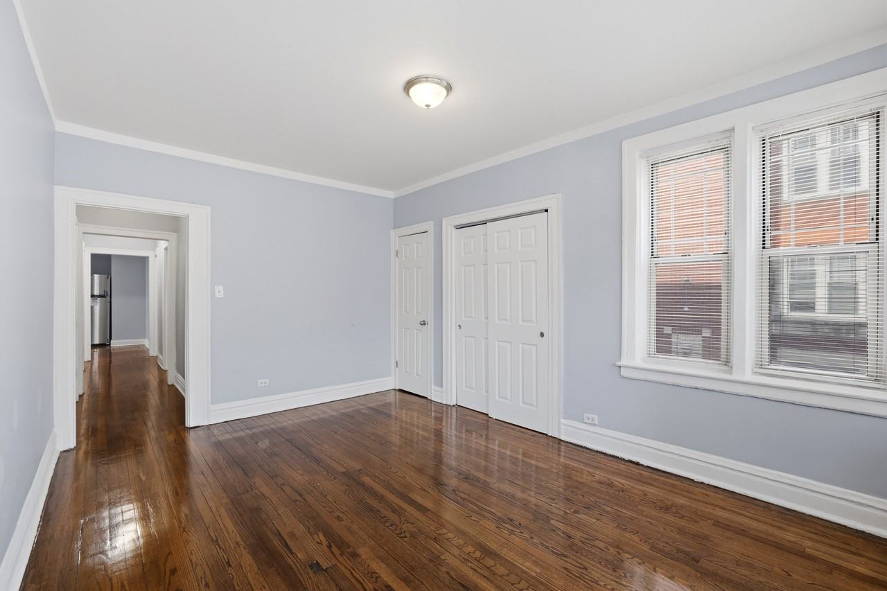 7816 South Cornell Avenue - Photo 2 of 24