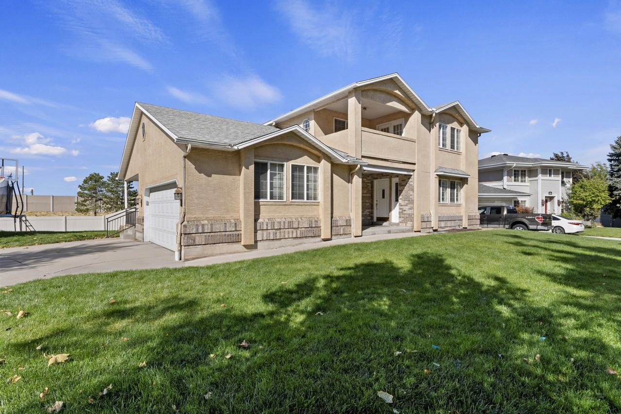 3666 S Pearblossom Cir #1 - Photo 4 of 29