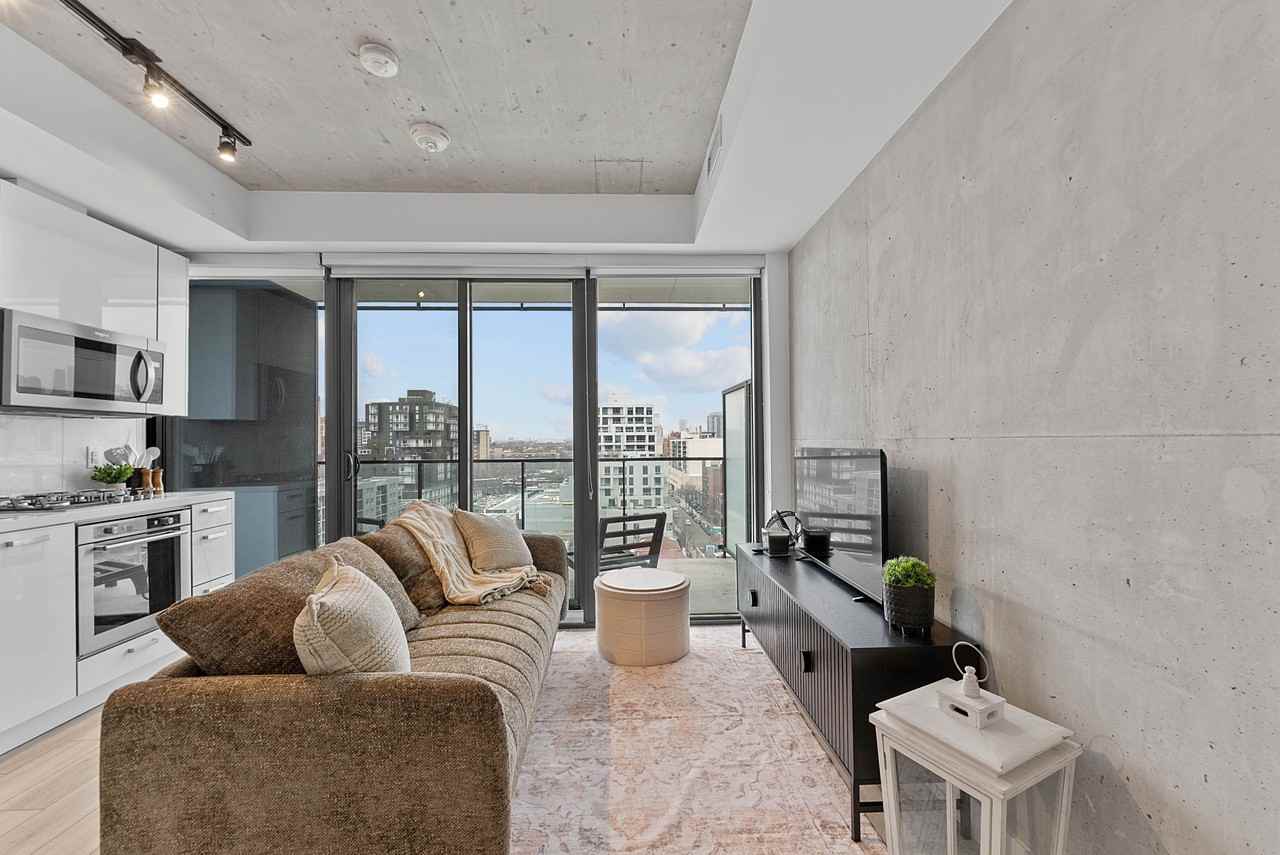 458 Richmond St W #1108 - Photo 6 of 24