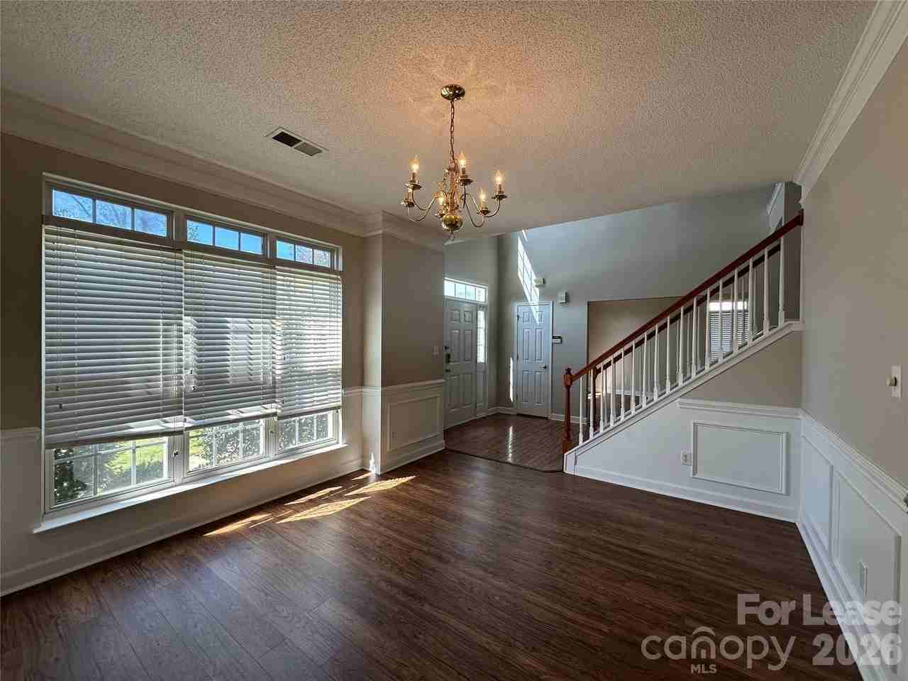 5650 Berry Ridge Dr - Photo 2 of 34
