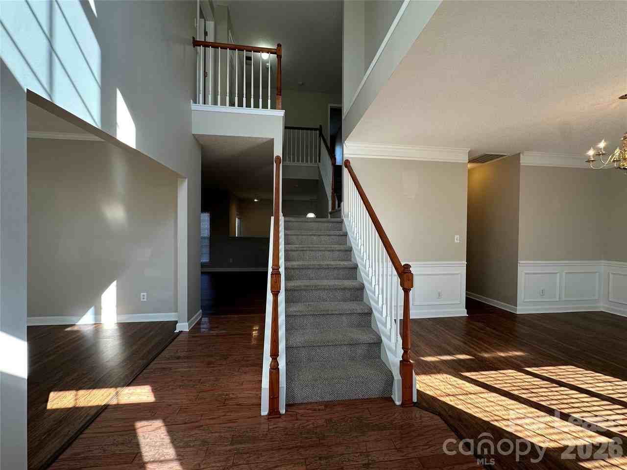 5650 Berry Ridge Dr - Photo 5 of 34