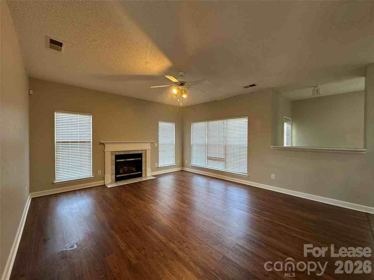 5650 Berry Ridge Dr - Photo 7 of 34