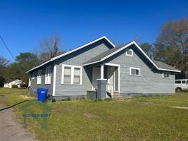 featured image of 1006 Nelson Blvd #1