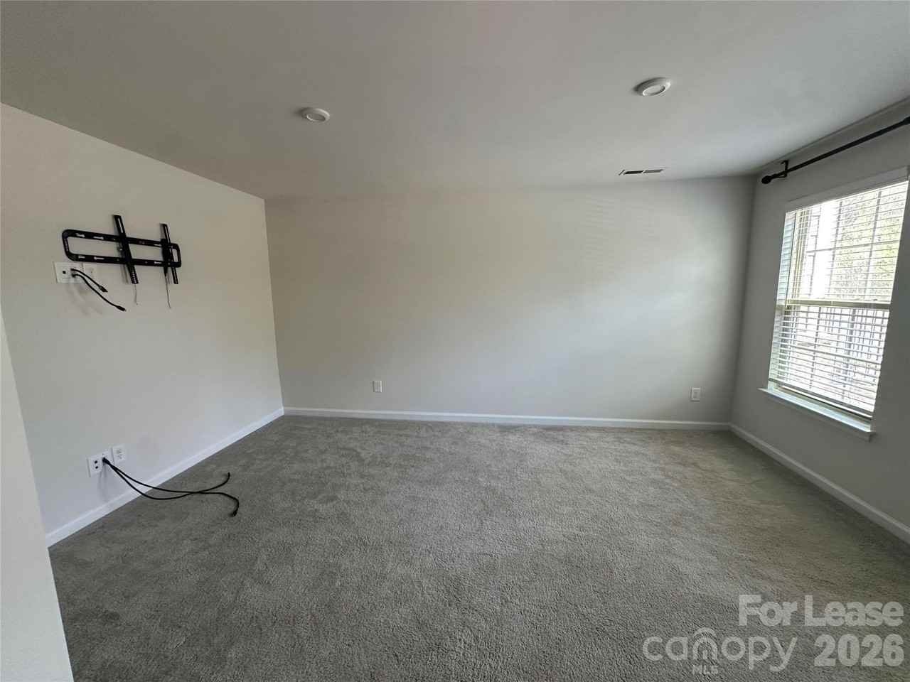 3612 Speer Blvd - Photo 5 of 10