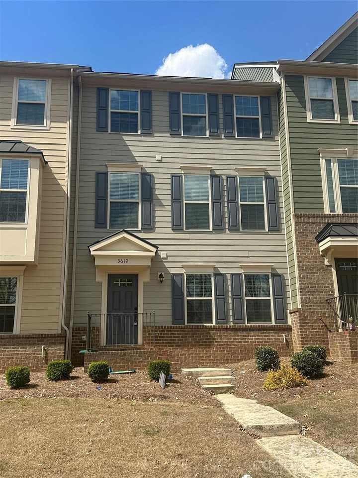 3612 Speer Blvd - Photo 7 of 10