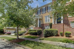 905 Lyndley Dr - Photo 1 of 1