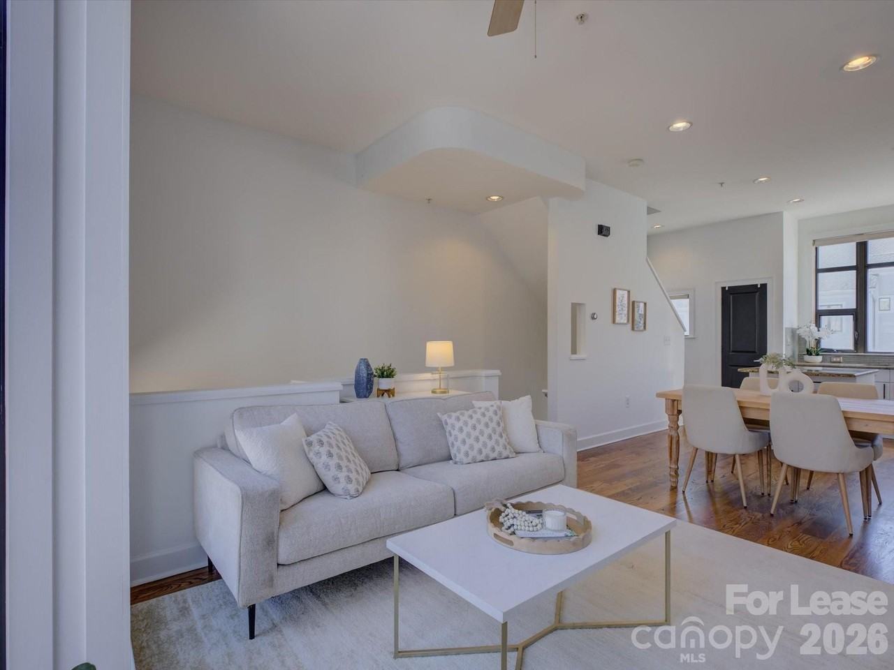 636 Garden District Dr - Photo 4 of 38