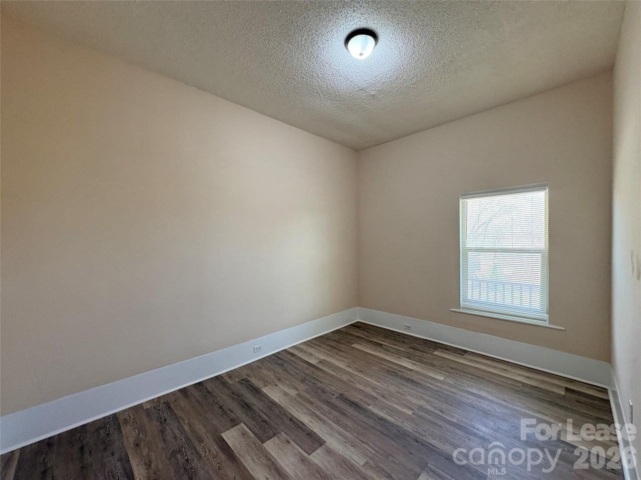 1109 6th St Unit B - Photo 6 of 22