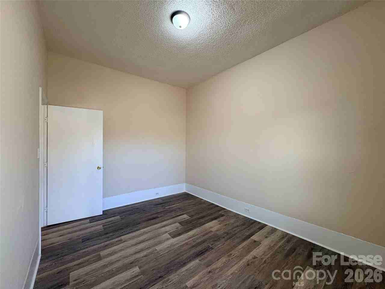 1109 6th St Unit B - Photo 7 of 22