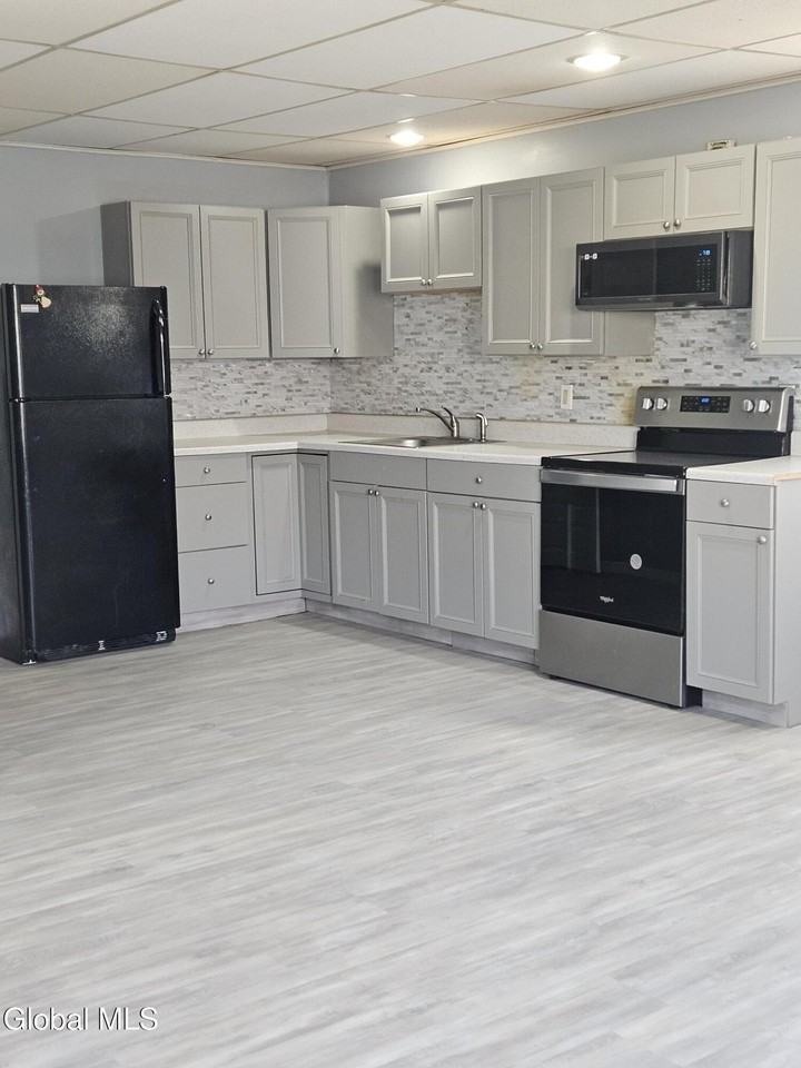 38 Main St Ste 2 - Photo 6 of 23