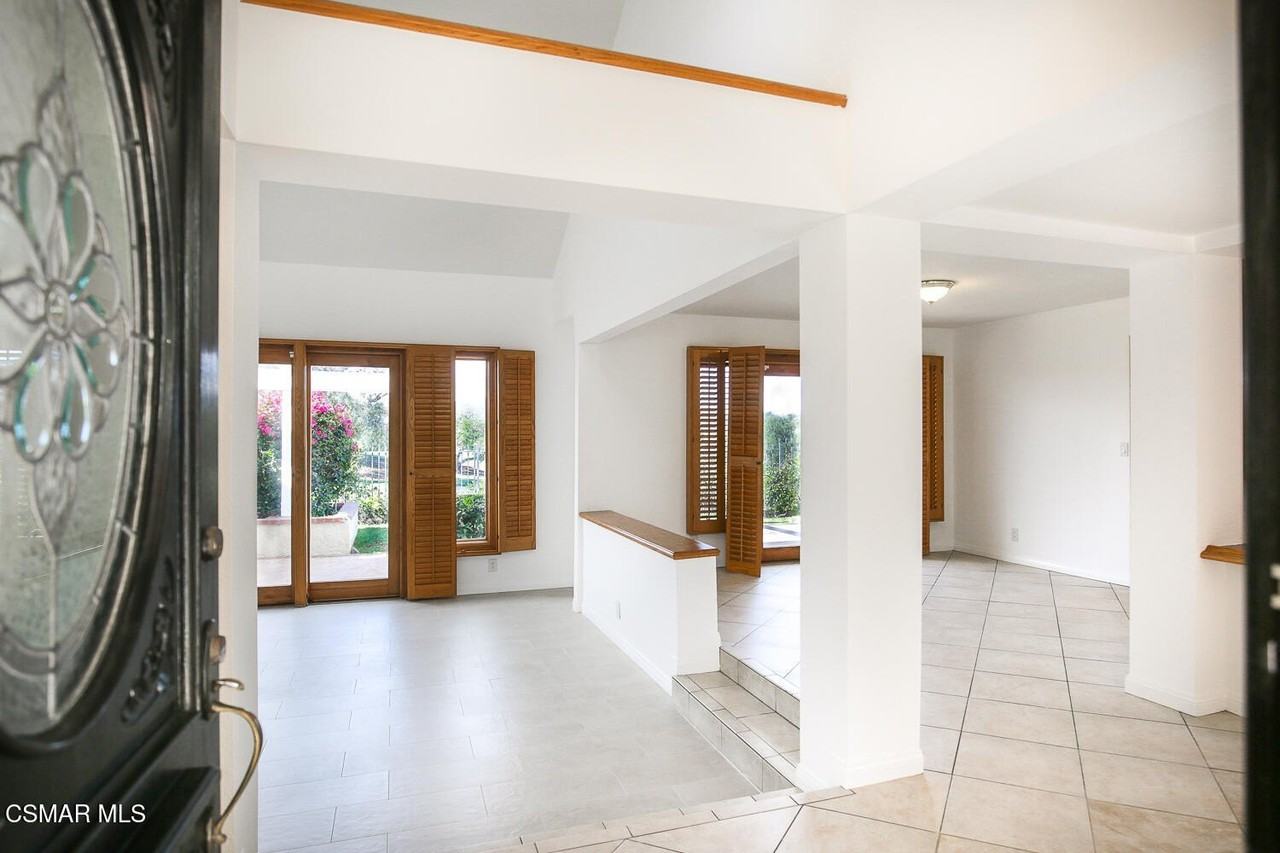 4554 Rayburn St - Photo 4 of 50