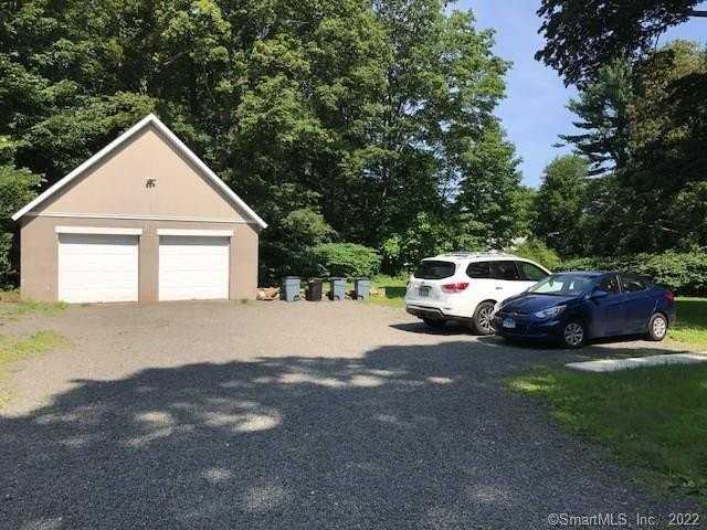 539 Maple Ave Unit B - Photo 2 of 13