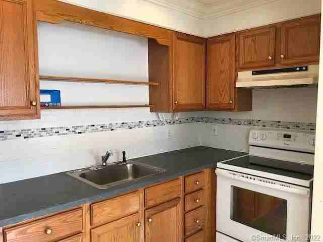 539 Maple Ave Unit B - Photo 6 of 13