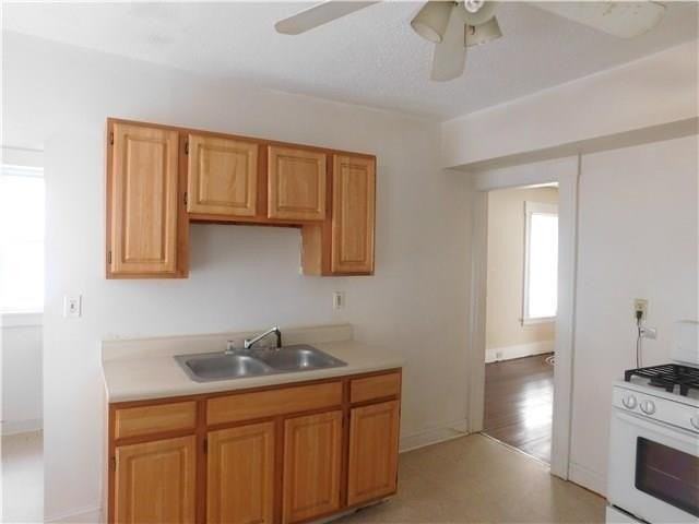 5658 Edwin St Unit 2 - Photo 5 of 9