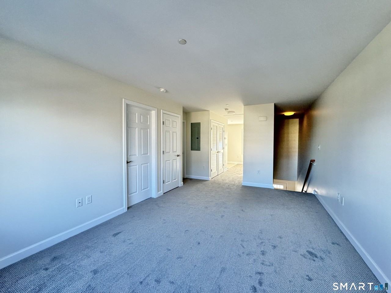 54 Fairgate Dr - Photo 7 of 15