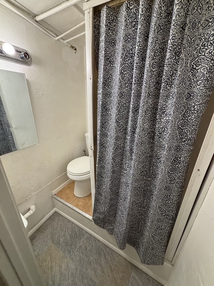 446 G Street - Photo 7 of 8