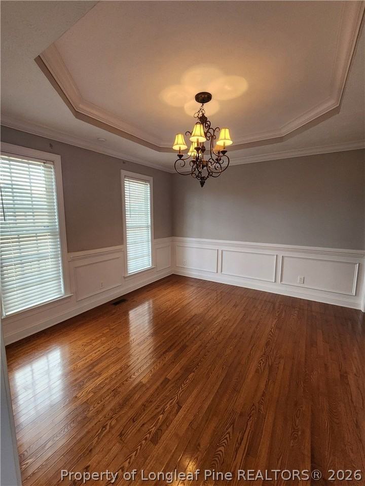 2825 Meadowmont Ln - Photo 4 of 16