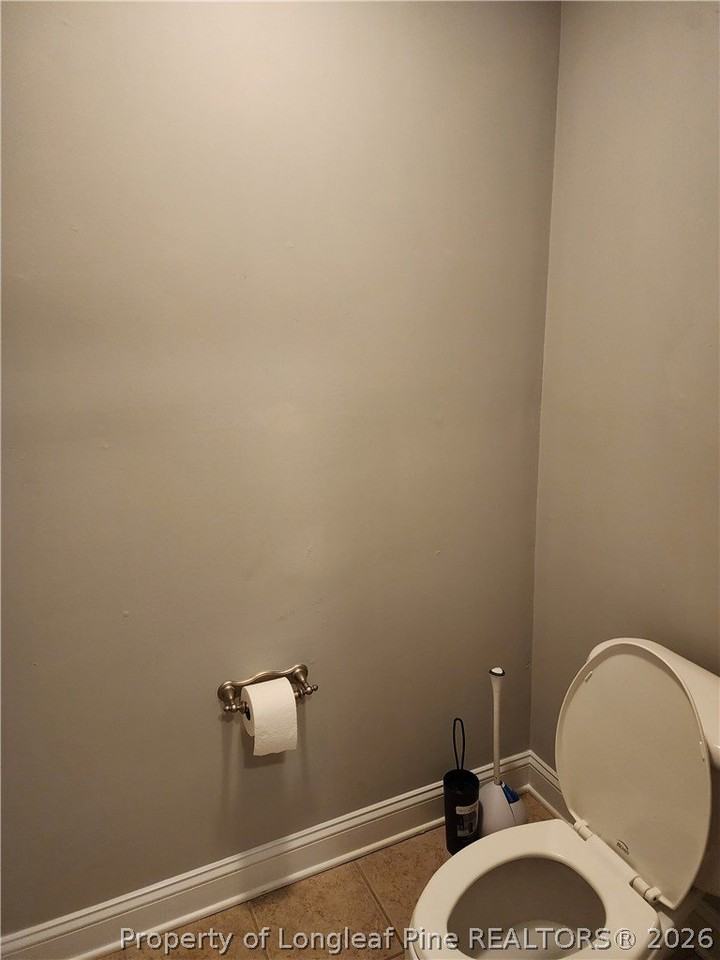 2825 Meadowmont Ln - Photo 7 of 16