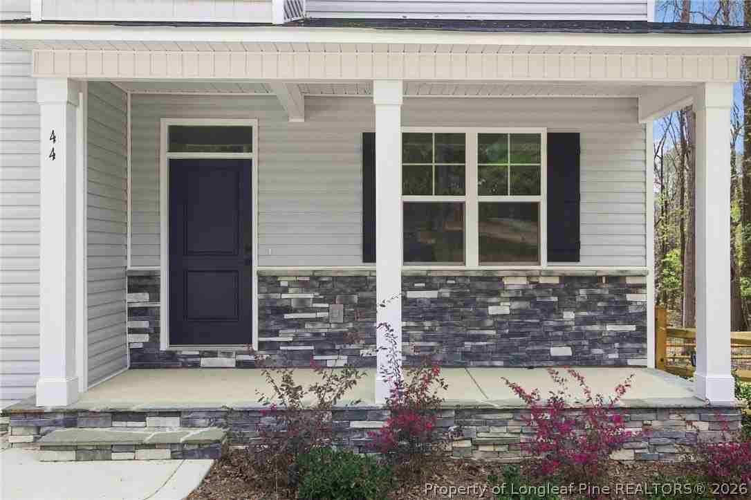 44 S Shamrock Dr - Photo 3 of 46