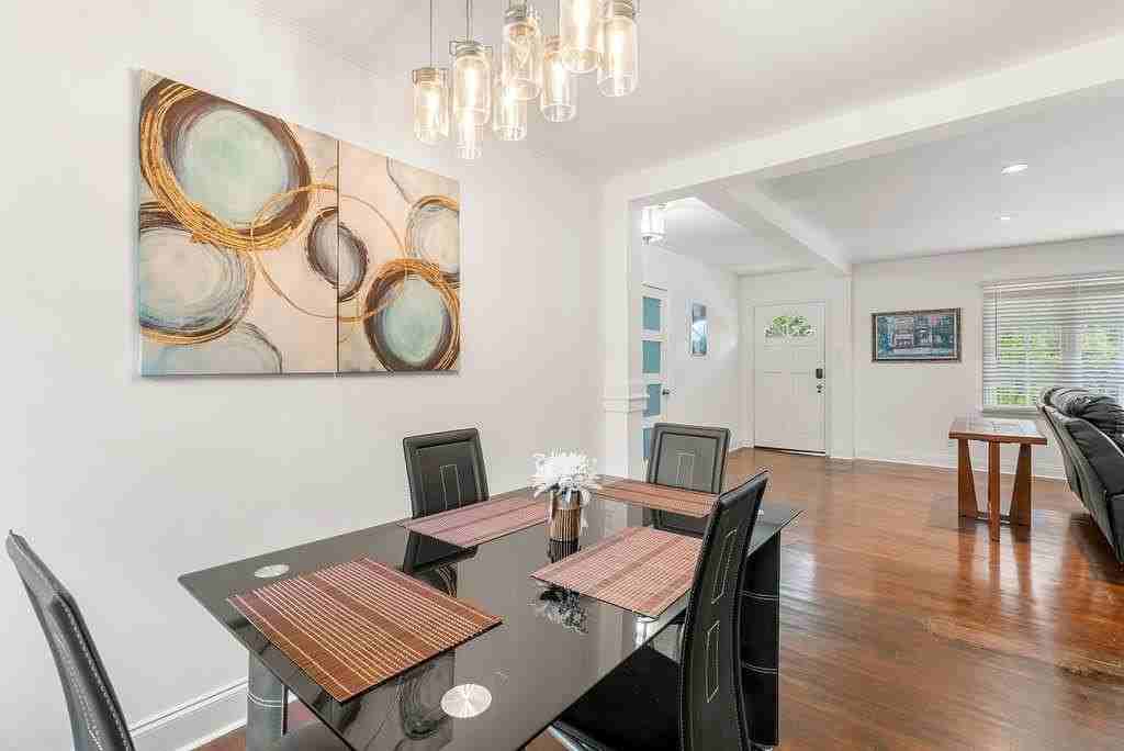 1131 Custer Ave Se - Photo 7 of 25