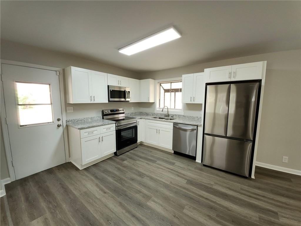 5370 Longmeadow Ln - Photo 2 of 13