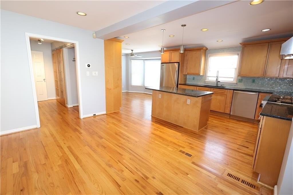 1248 Defoor Ct Nw #7A - Photo 3 of 42