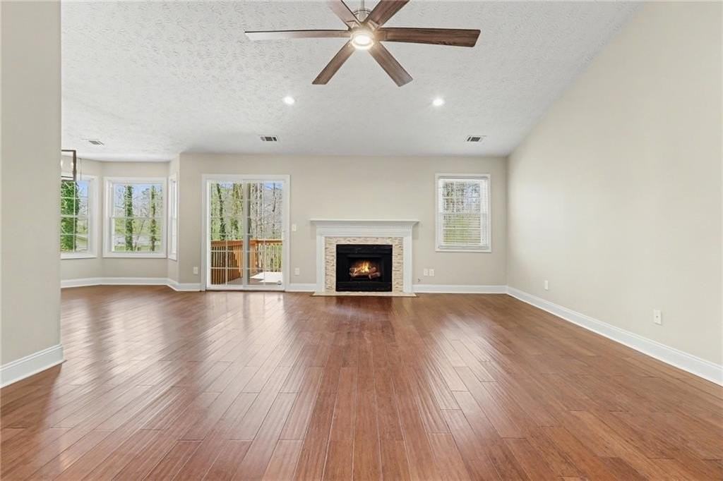 4207 Harris Ridge Ct - Photo 3 of 22