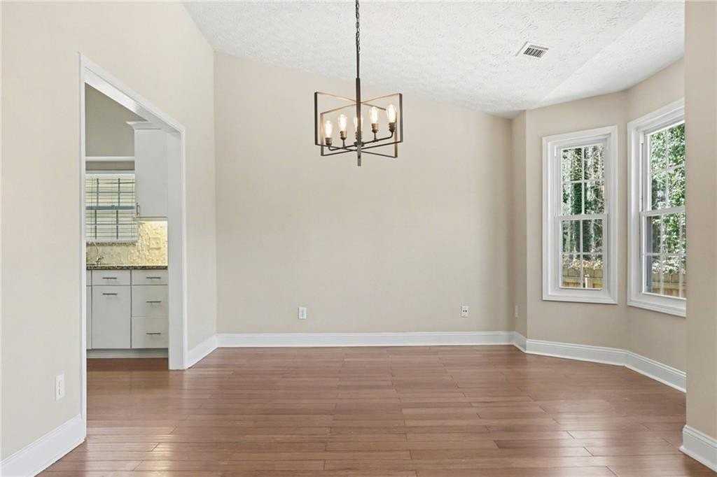 4207 Harris Ridge Ct - Photo 5 of 22