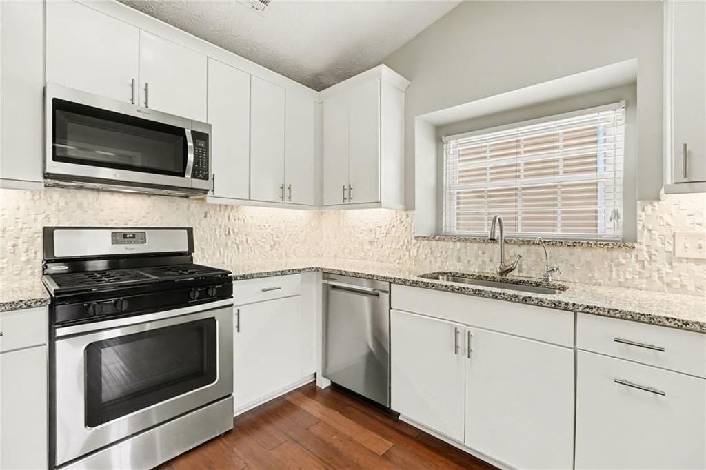 4207 Harris Ridge Ct - Photo 7 of 22