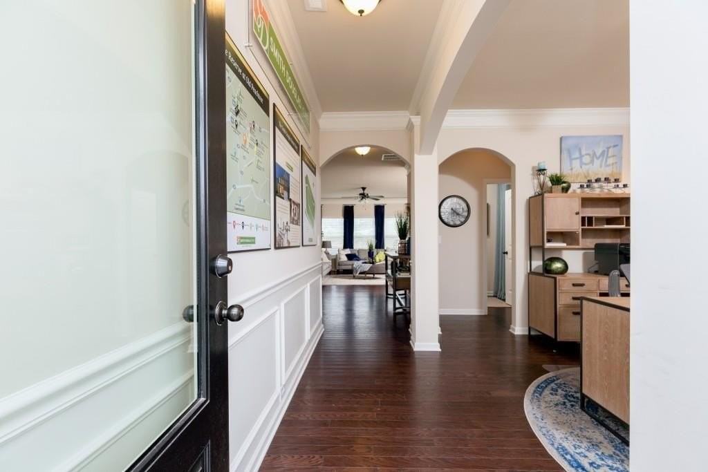 1856 Hanover West Dr - Photo 3 of 35