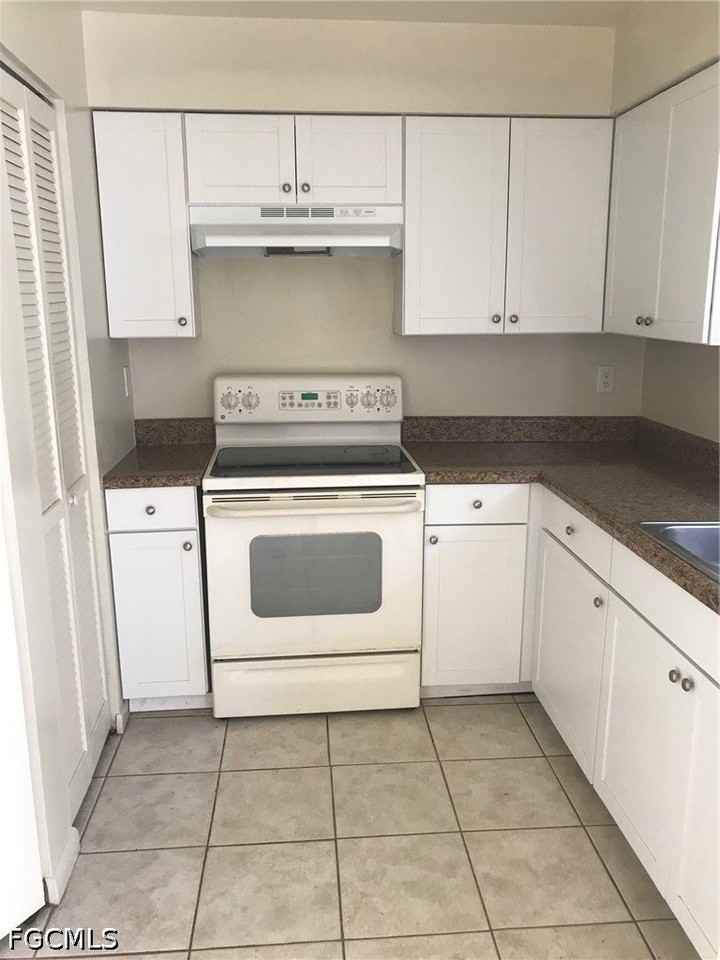 604 Hancock Bridge Pkwy - Photo 5 of 15