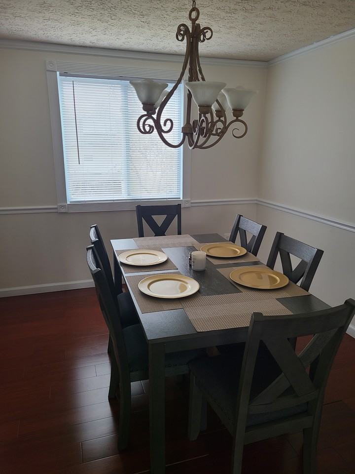 18708 Flower Hill Way #C - Photo 7 of 8